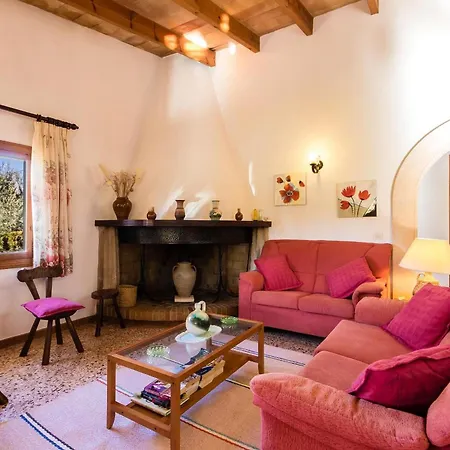 Zweizimmerhaus Mit Schoenen Aussichten In Der Naehe Von * Pollenca